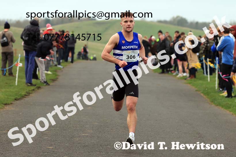 Senior Mens and Womens 2024 Heaton Memorial 10k Road Race, Newcastle Town Moor, Newcastle.   Photo: David T. Hewitson/Sports for All Pics